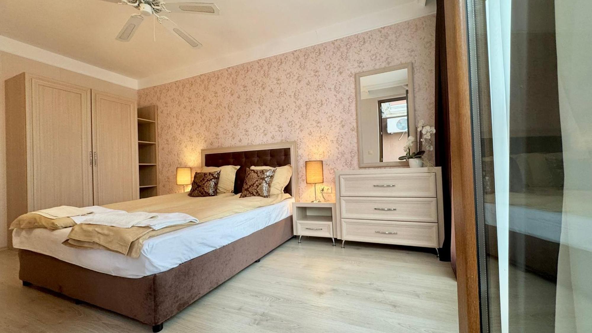 Bratanov Harmony Suites 3 Jungle 阳光海滩 外观 照片